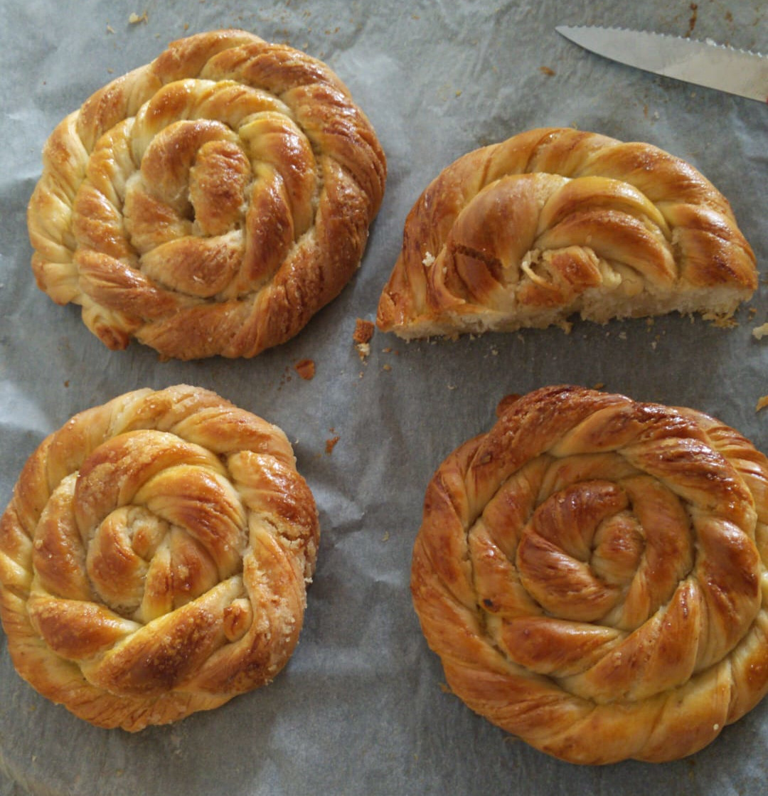 Çitlembikli Bidda (Hackberry Twice Baked Bread)